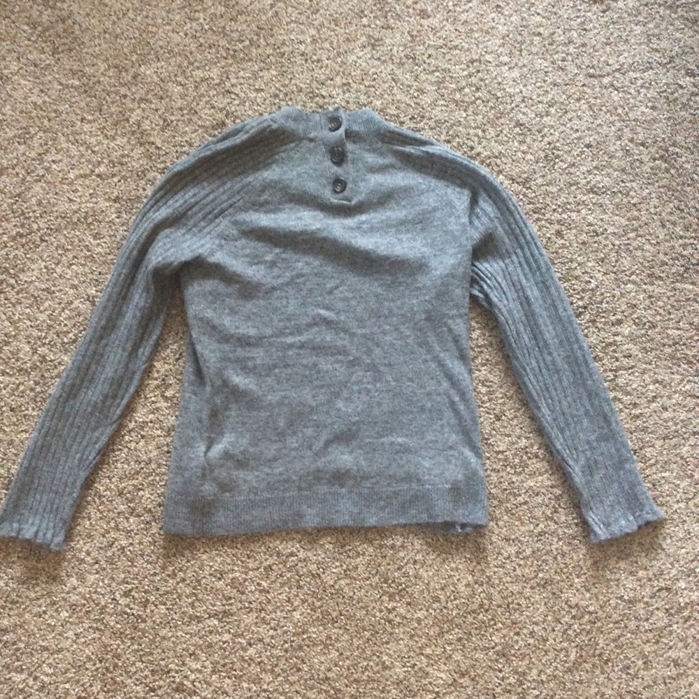 A&F Three Button Closure Sweater - Picture 6 of 9